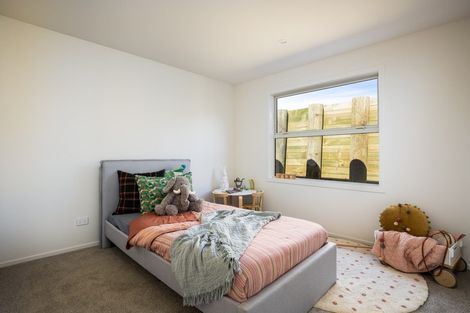 Photo of property in 9a Lemont Place, Westown, New Plymouth, 4310