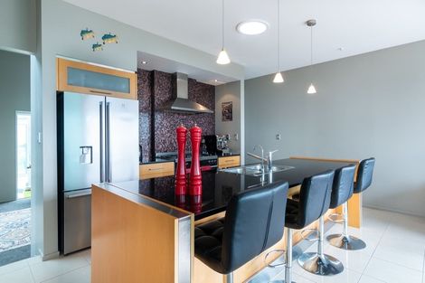 Photo of property in 26 Courtneys, West Harbour, Auckland, 0618