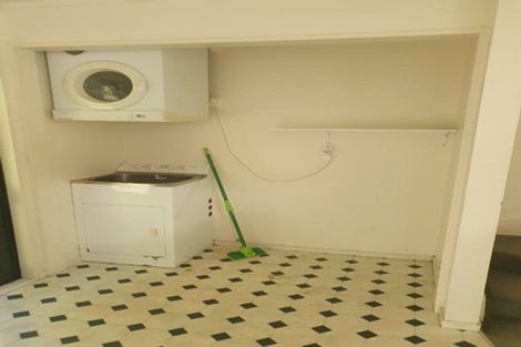 Photo of property in 16a Parsons Glen, Karori, Wellington, 6012