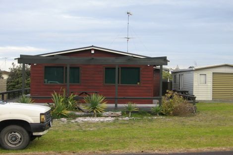 Photo of property in 18 Blue Bell Parade, Omaha, 0986