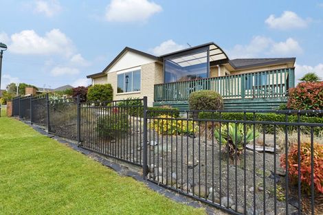 Photo of property in 137 Rototuna Road, Rototuna, Hamilton, 3210