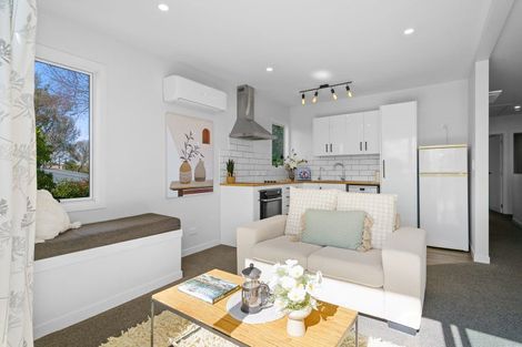 Photo of property in 98 Williams Street, Cambridge, 3434