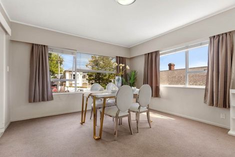 Photo of property in 2/11 Saint Georges Bay Road, Parnell, Auckland, 1052