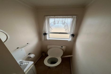 Photo of property in 55 Winters Road, Redwood, Christchurch, 8051