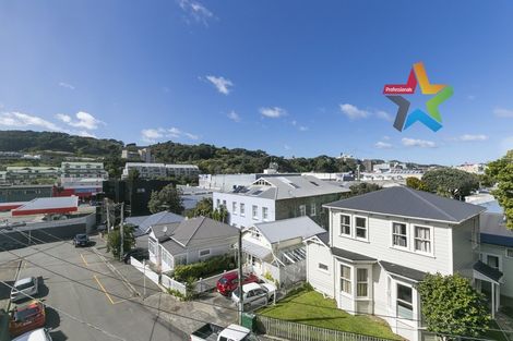 Photo of property in 4a Myrtle Crescent, Mount Cook, Wellington, 6021