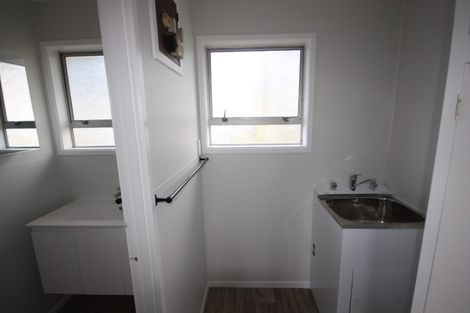 Photo of property in 64a Clayburn Road, Glen Eden, Auckland, 0602