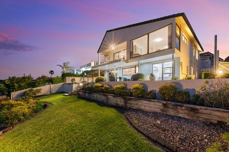 Photo of property in 2/10 Lilford Place, Half Moon Bay, Auckland, 2012