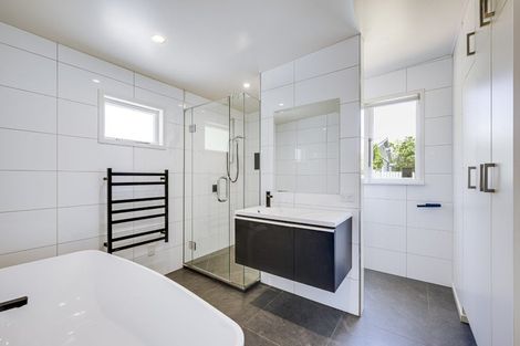 Photo of property in 7 Main Street, Hospital Hill, Napier, 4110