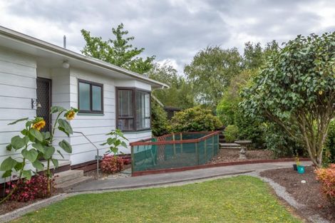Photo of property in 8 Deller Grove, Silverstream, Upper Hutt, 5019