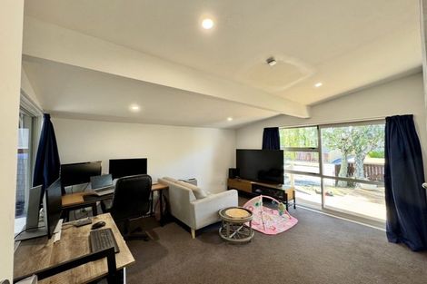 Photo of property in 39 Lockhart Avenue, Milson, Palmerston North, 4414
