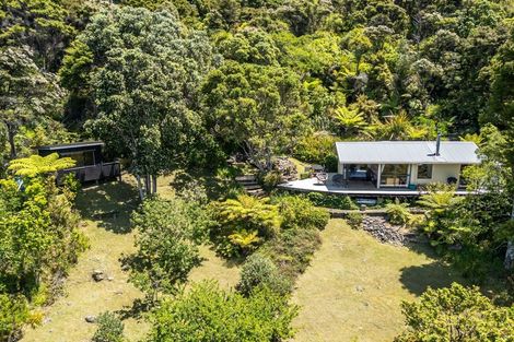 Photo of property in 11 Kowhai Place, Tuateawa, Coromandel, 3583