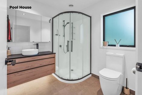 Photo of property in 8 St Elmo Rise, Shamrock Park, Auckland, 2016