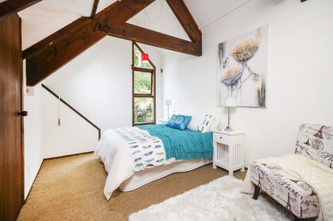 Photo of property in 83 Waima Crescent, Titirangi, Auckland, 0604