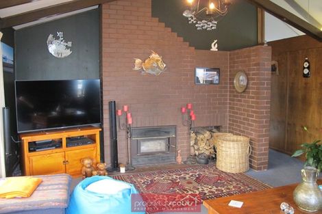 Photo of property in 122 Larnach Road, Vauxhall, Dunedin, 9013