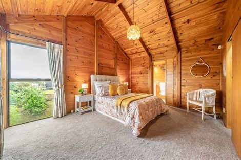 Photo of property in 74 Viewmont Drive, Harbour View, Lower Hutt, 5010