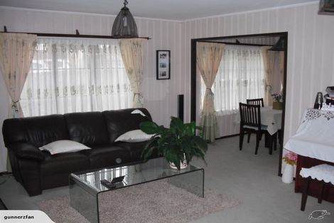 Photo of property in 1/150a Prince Regent Drive, Half Moon Bay, Auckland, 2012