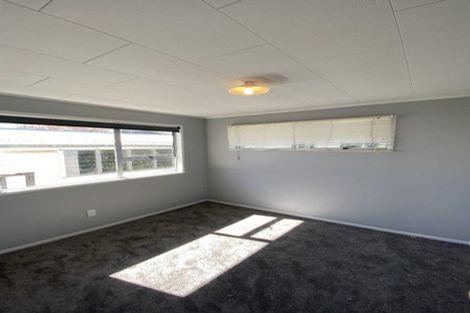 Photo of property in 60 Sharland Avenue, Manurewa, Auckland, 2102