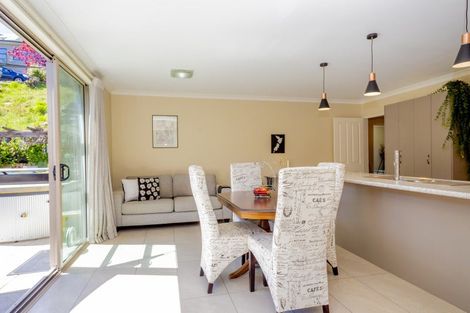 Photo of property in 11 Mcdonnell Road, Arrowtown, 9302