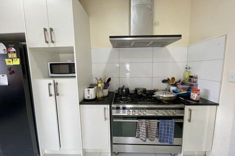 Photo of property in 34 Wattle Street, New Lynn, Auckland, 0600