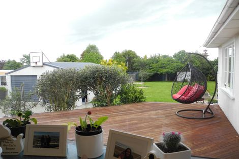 Photo of property in 75 Rhodes Street, Waimate, 7924