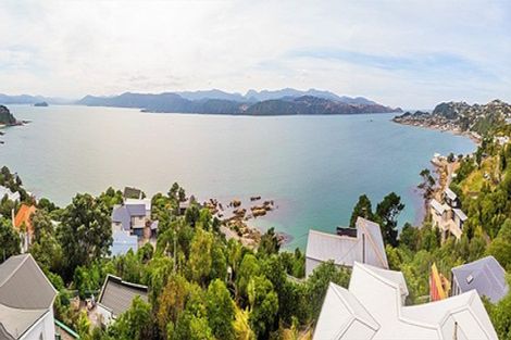 Photo of property in 22 Tai Paku Paku Road, Karaka Bays, Wellington, 6022