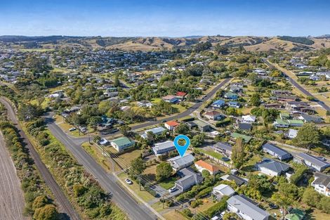 Photo of property in 23 Mangakura Road, Helensville, 0800