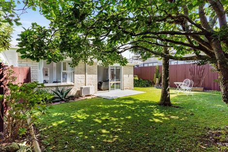 Photo of property in 1/90 Weymouth Road, Manurewa, Auckland, 2102