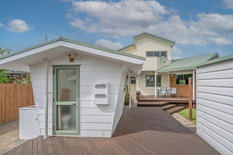 Photo of property in 7 Martin Place, Cooks Beach, Whitianga, 3591