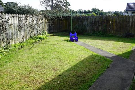 Photo of property in 19 Davington Way, Burswood, Auckland, 2013