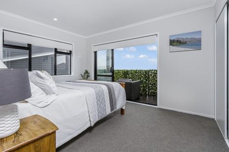 Photo of property in 25 Cavalli Road, Long Bay, Auckland, 0630