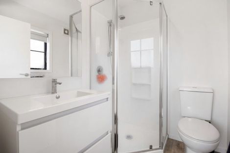 Photo of property in 1/135 Silverdale Road, Hillcrest, Hamilton, 3216