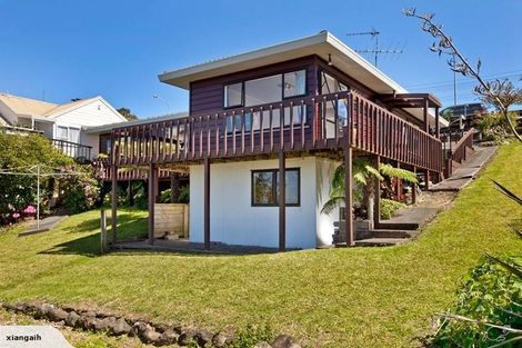 Photo of property in 131 Sunset Road, Totara Vale, Auckland, 0632
