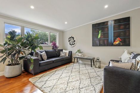 Photo of property in 1/92 Norwood Road, Bayswater, Auckland, 0622