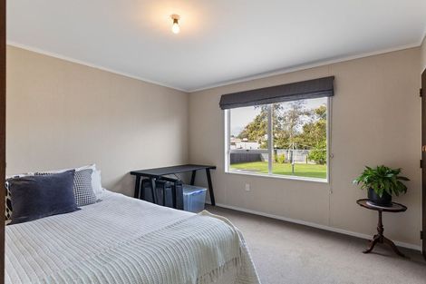 Photo of property in 10 Avon Street, Rongotea, 4476