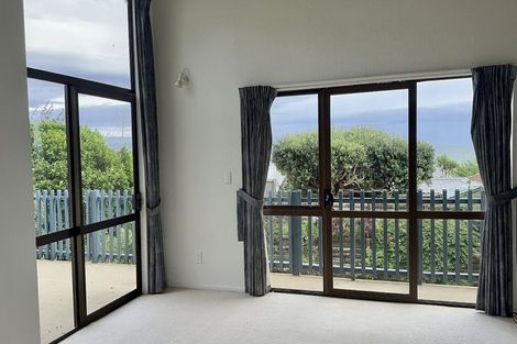 Photo of property in 69 Wellington Road, Paekakariki, 5034