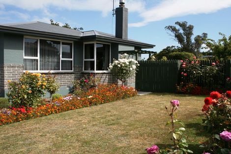 Photo of property in 15 Holmes Street, Holmes Hill, Oamaru, 9401