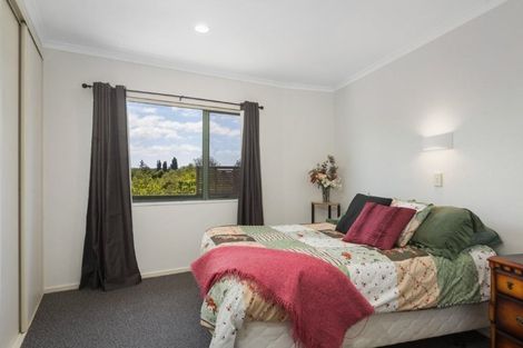 Photo of property in 16 Donegal Place, Katikati, 3129
