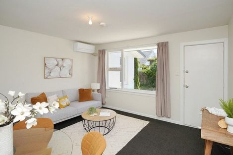 Photo of property in 2/123 Hills Road, Edgeware, Christchurch, 8013