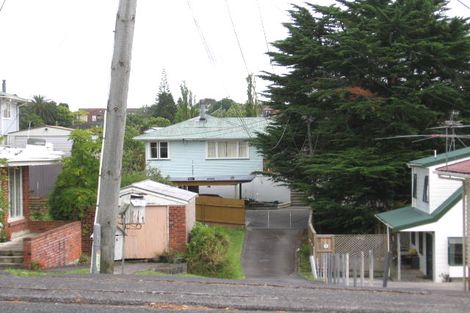 Photo of property in 73 Awaroa Road, Sunnyvale, Auckland, 0612