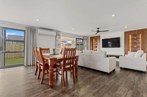 Photo of property in 36 Manawa Road, Papamoa Beach, Papamoa, 3118