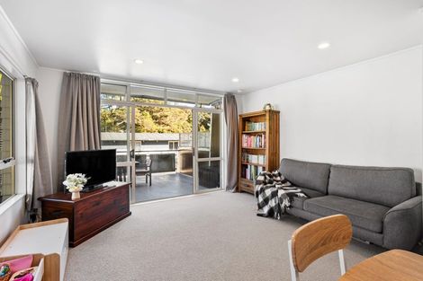 Photo of property in 4g/20 Ian Marwick Place, Birkenhead, Auckland, 0626