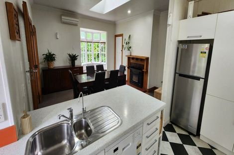 Photo of property in 15 Burns Street, Westown, New Plymouth, 4310