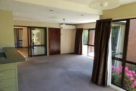 Photo of property in 21 Wadeley Road, Ilam, Christchurch, 8041