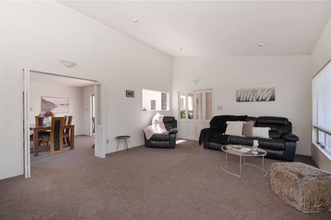 Photo of property in 43 Langdale Avenue, Paraparaumu, 5032