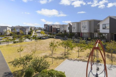 Photo of property in 2 Kotuku Lane, Hobsonville, Auckland, 0616