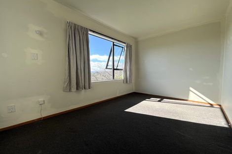 Photo of property in 8 Fillbridge Way, Karori, Wellington, 6012