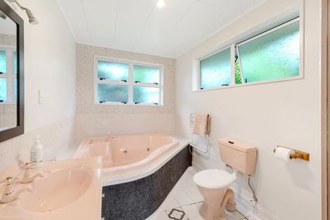 Photo of property in 52 John F Kennedy Drive, Milson, Palmerston North, 4414