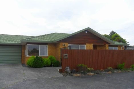 Photo of property in 13 Milan Drive, Glen Eden, Auckland, 0602