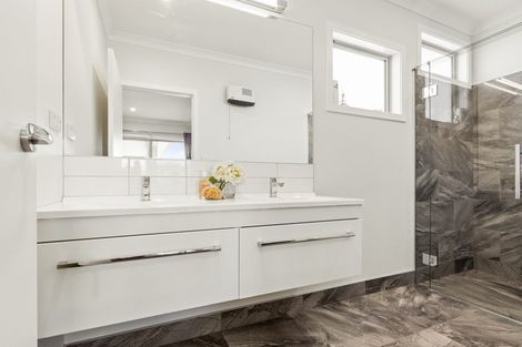 Photo of property in 5 Rakaia Way, Poraiti, Napier, 4112