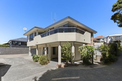Photo of property in 71a Oceanview Road, Mount Maunganui, 3116